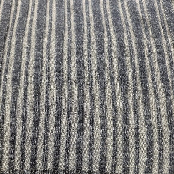 Armani Collezioni 100% Virgin Wool Turtleneck Sweater Gray Stripe Men’s Size S - Picture 3 of 7